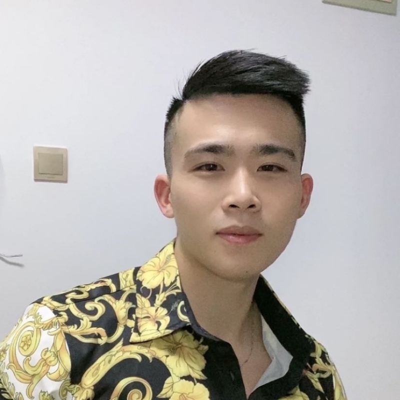 迷彩冲锋衣的第一张照片--宁夏残疾人相亲网